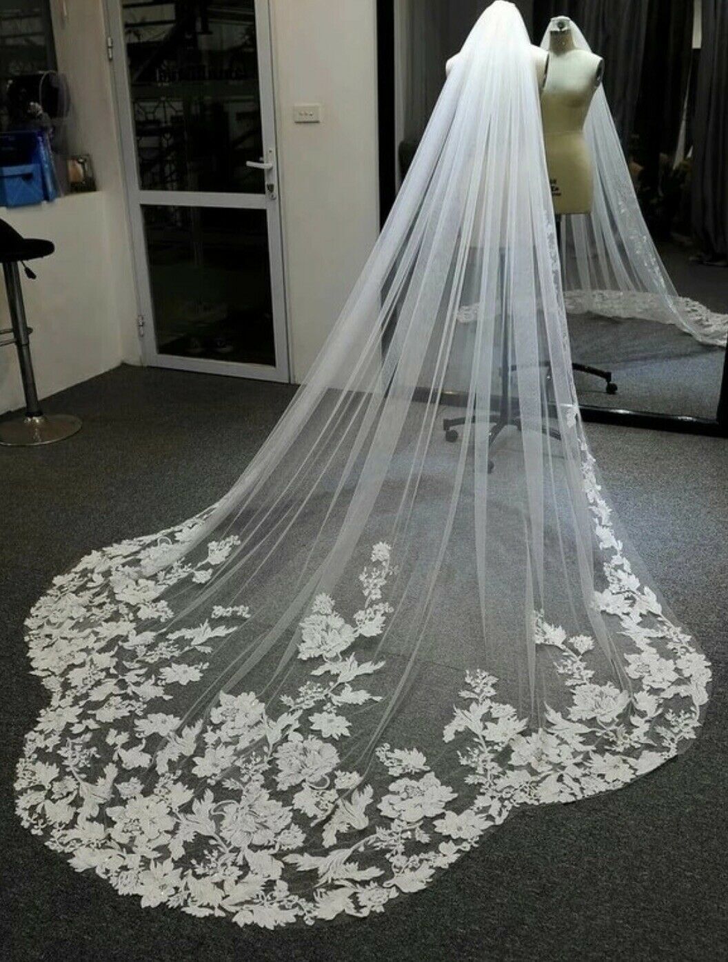 Women's Fashion Lace Long Solid Color Veil