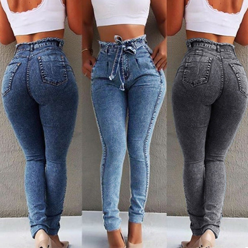 High-Waist Stretch-Cut Jeans With Belt