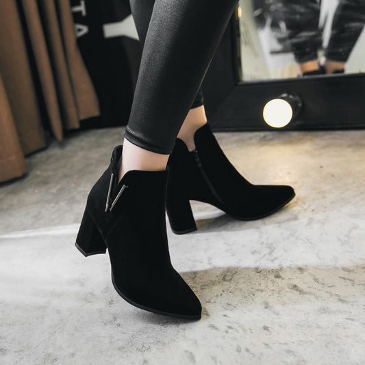 Wild Design Chunky Heel Boots