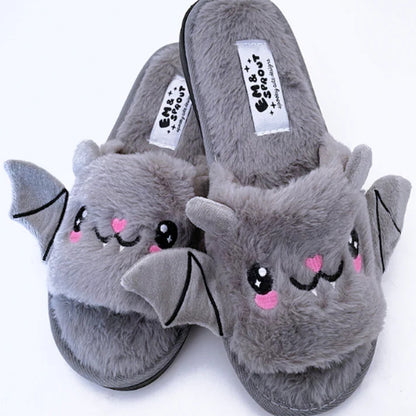 Pantuflas de casa cálidas con diseño de murciélago adorable