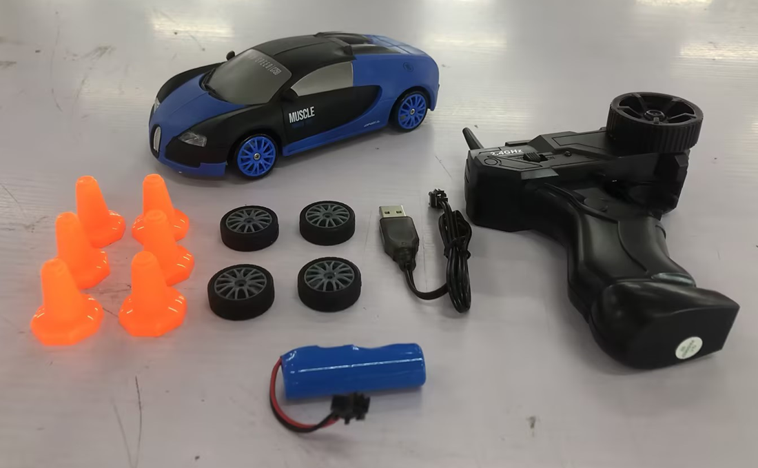 2.4G Drift Rc 4WD RC Drift Control remoto GTR RC Coche de carreras