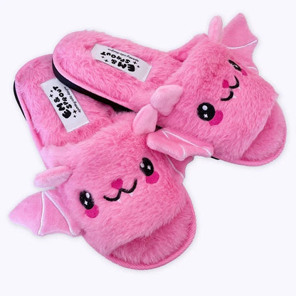 Pantuflas de casa cálidas con diseño de murciélago adorable