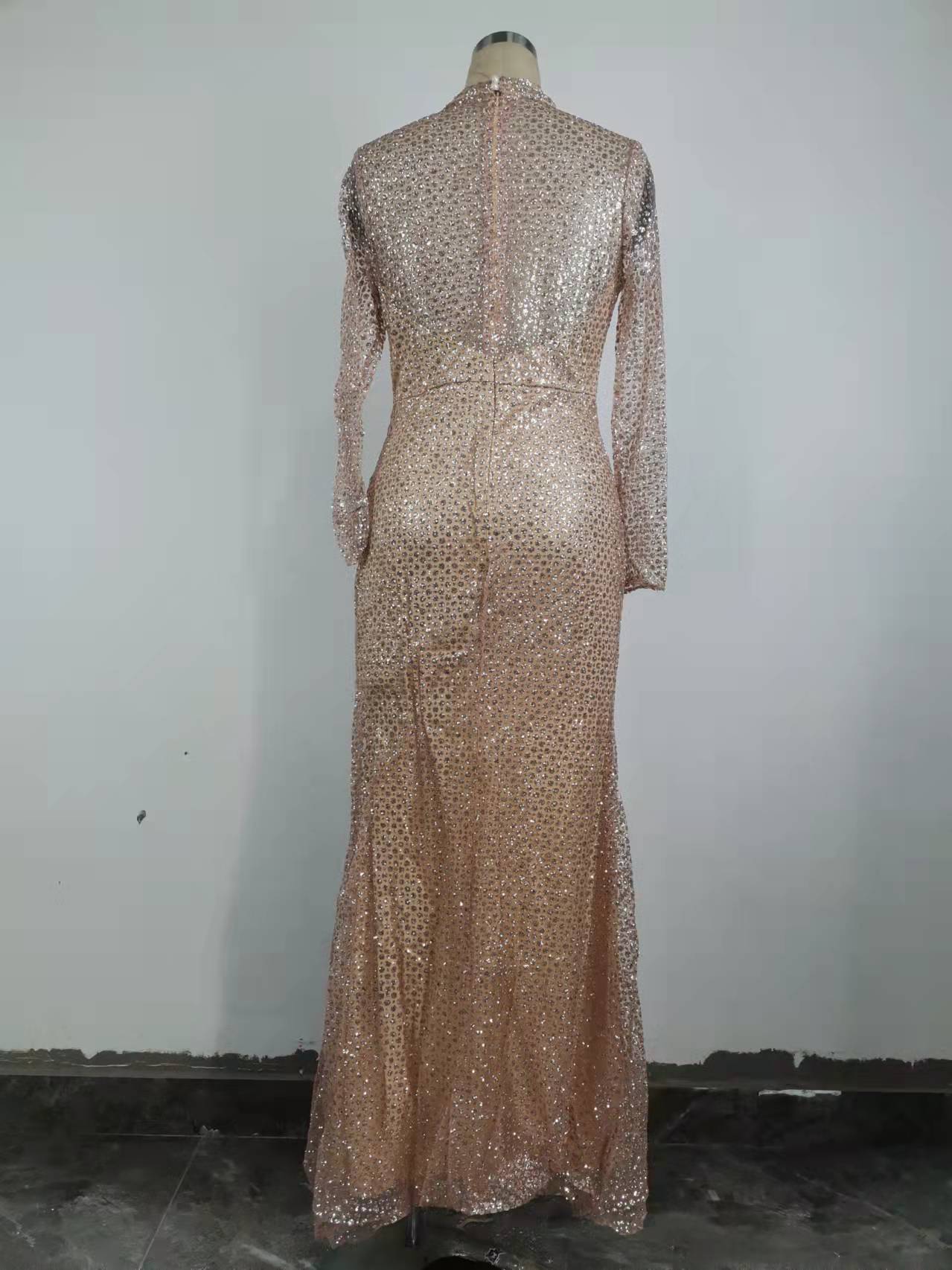 PRECIO INCREÍBLE!!!! Top de tubo con vestido dorado y cola de pez delgada