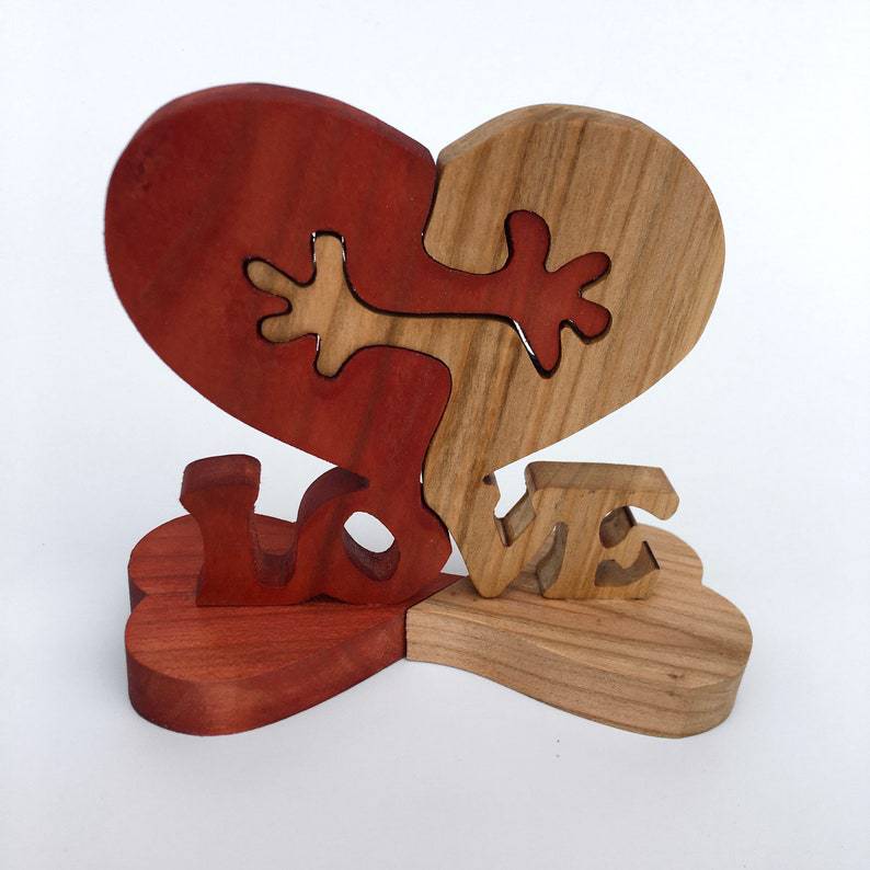 Decoración de madera de escritorio de amor de corazón de madera