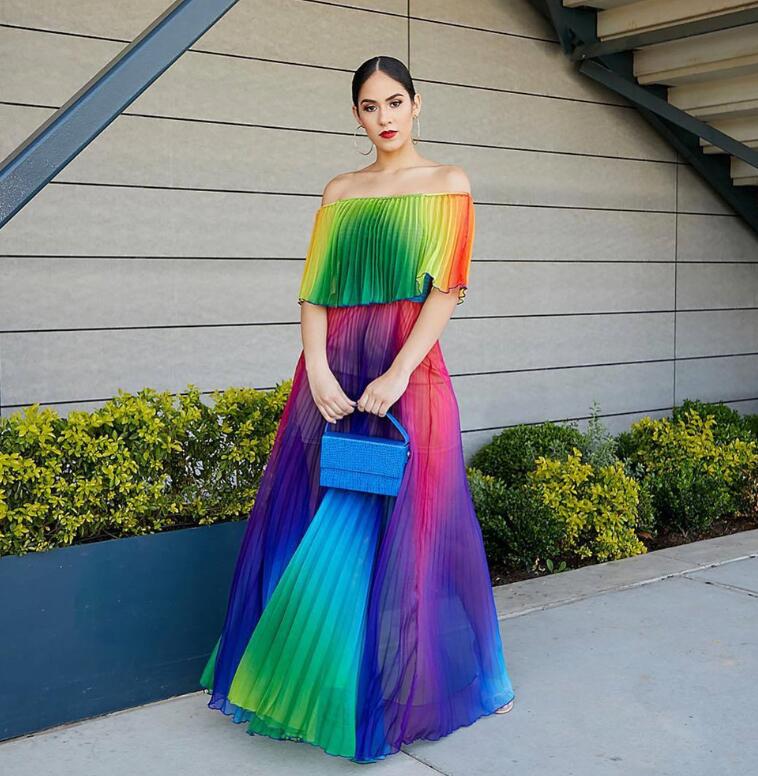 Gradient pleated sexy dress