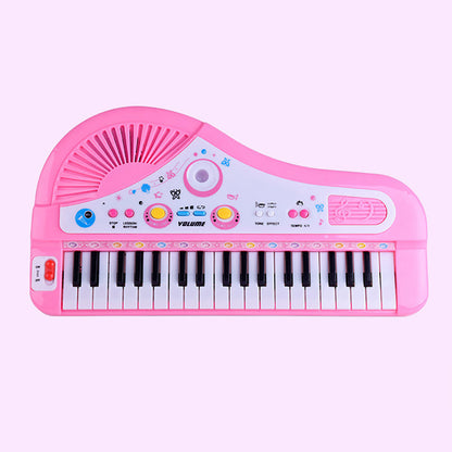 Piano electrónico de 37 teclas con micrófono para niños tocando instrumento musical de juguete