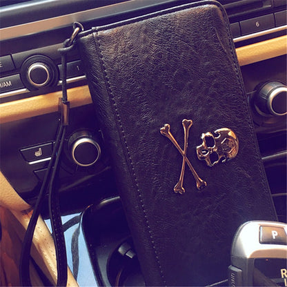 Cartera blanda de mujer con calaveras