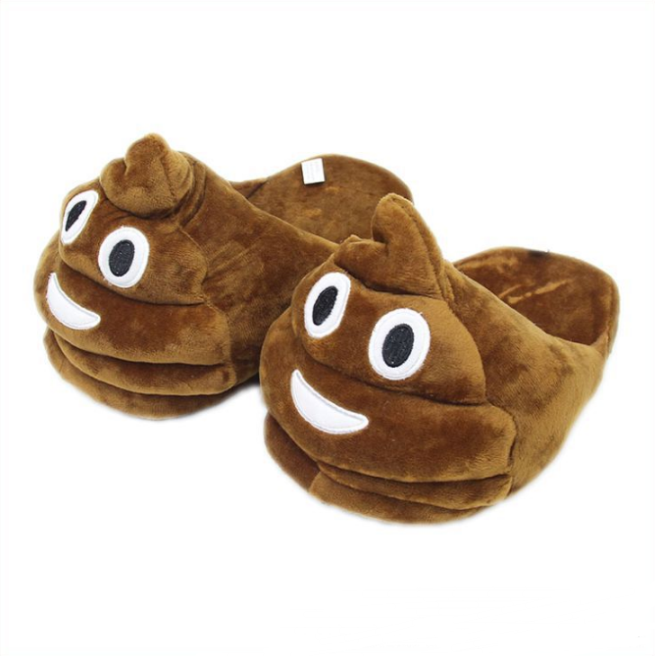 Pantuflas cálidas con emoji de caca