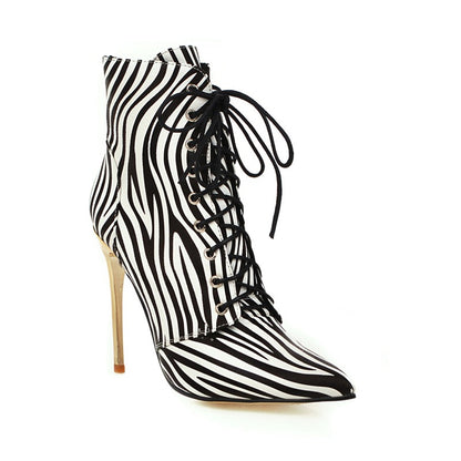 ON SALE!!! 50% OFF!!! Pointed high heel "Waves Print" Martin boots