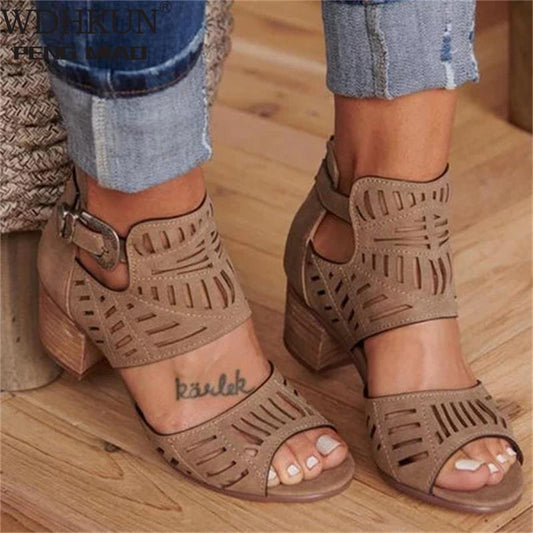 Sandalias huecas vintage