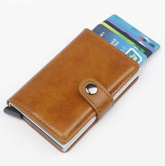 Anti-magnetic card holder wallet