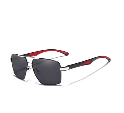 Gafas de sol de hombre de aluminio con lentes polarizadas.