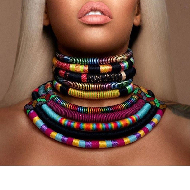 ¡¡¡EN VENTA!!! ¡¡¡50% REBAJADO!!! Collar con hebilla magnética de línea de color estilo nubio tejido a mano